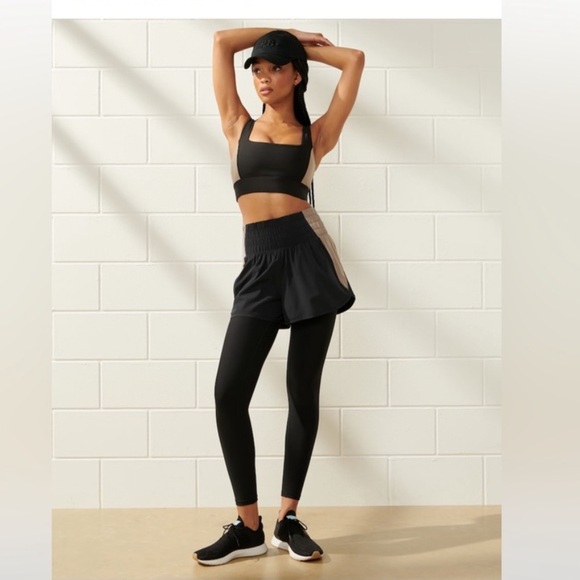 YPB by Abercrombie & Fitch motion TEK Unlined Ultra High Rise Workout Short - Picture 2 of 14